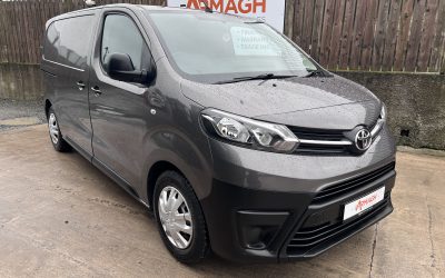 2016 toyota proace